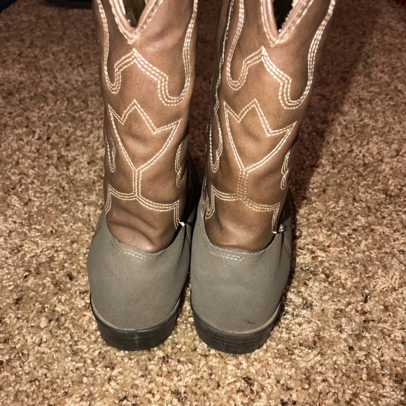 Western Cowboy Boots - Picture 5 of 8